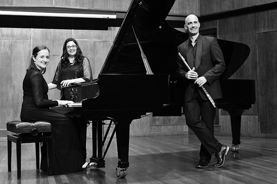 Laban effort actions as a trio rehearsal strategy to create an ‘Ecology of Practice’: A collaborative autoethnography